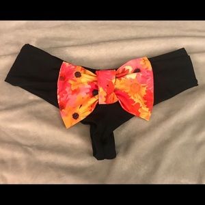 Lolli sunflower bow bottoms